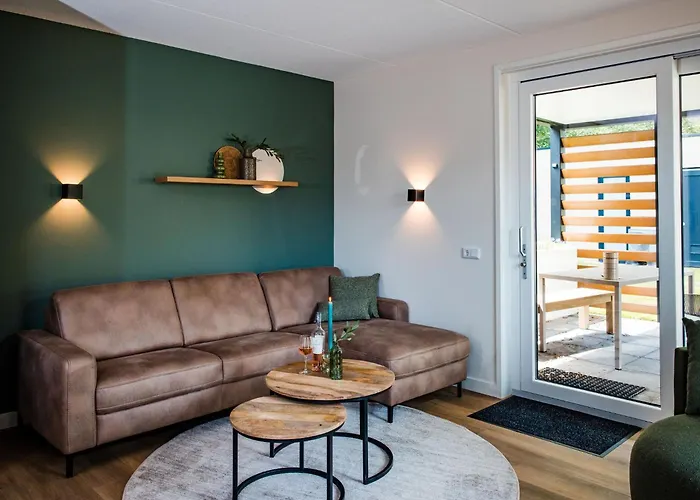 Poolside Escape With Sauna بيت للعطل *