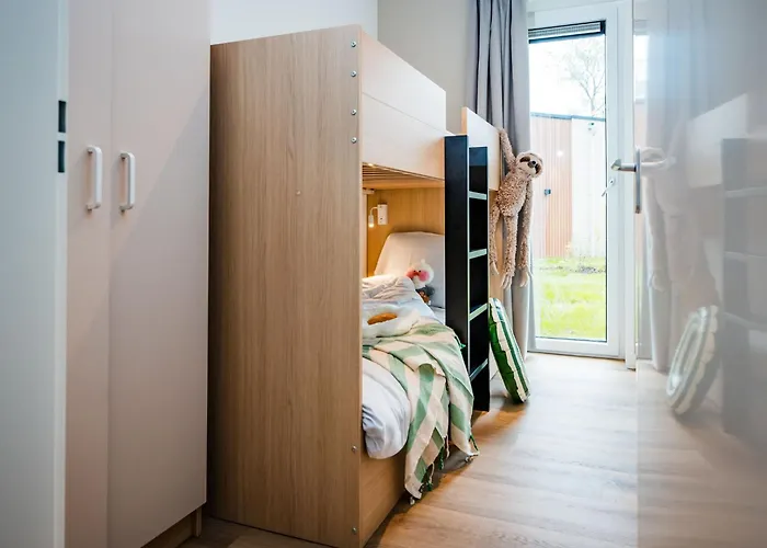 Poolside Escape With Sauna * فورتهاوزن