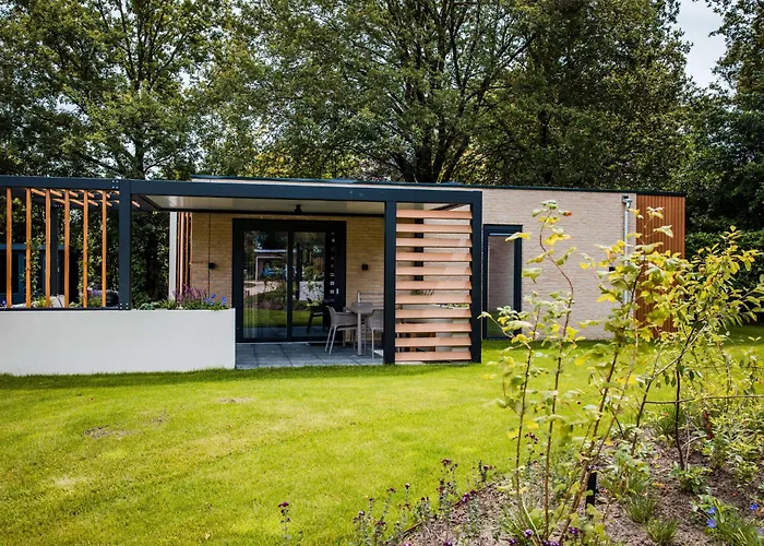 Poolside Escape With Sauna بيت للعطل *