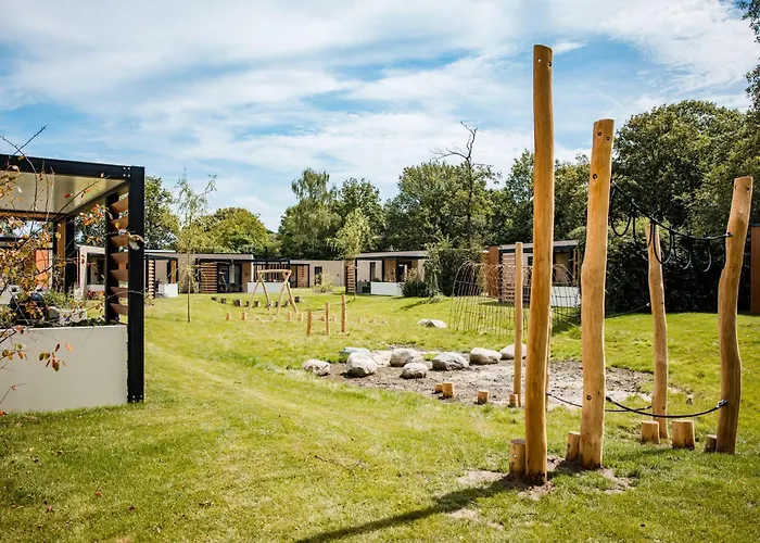 Poolside Escape With Sauna بيت للعطل